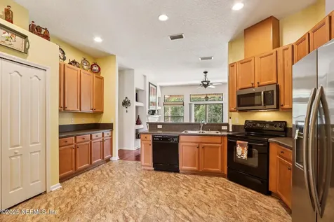 11388 Martin Lakes Court Jacksonville FL 32220