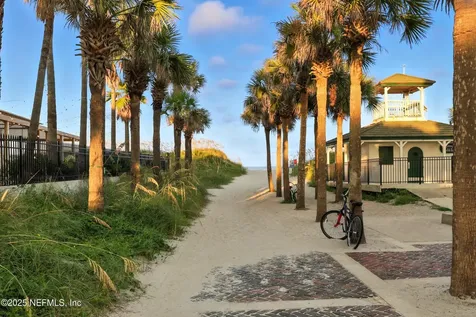 1022 Seawood Drive Neptune Beach FL 32266