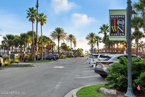 1022 Seawood Drive Neptune Beach FL 32266