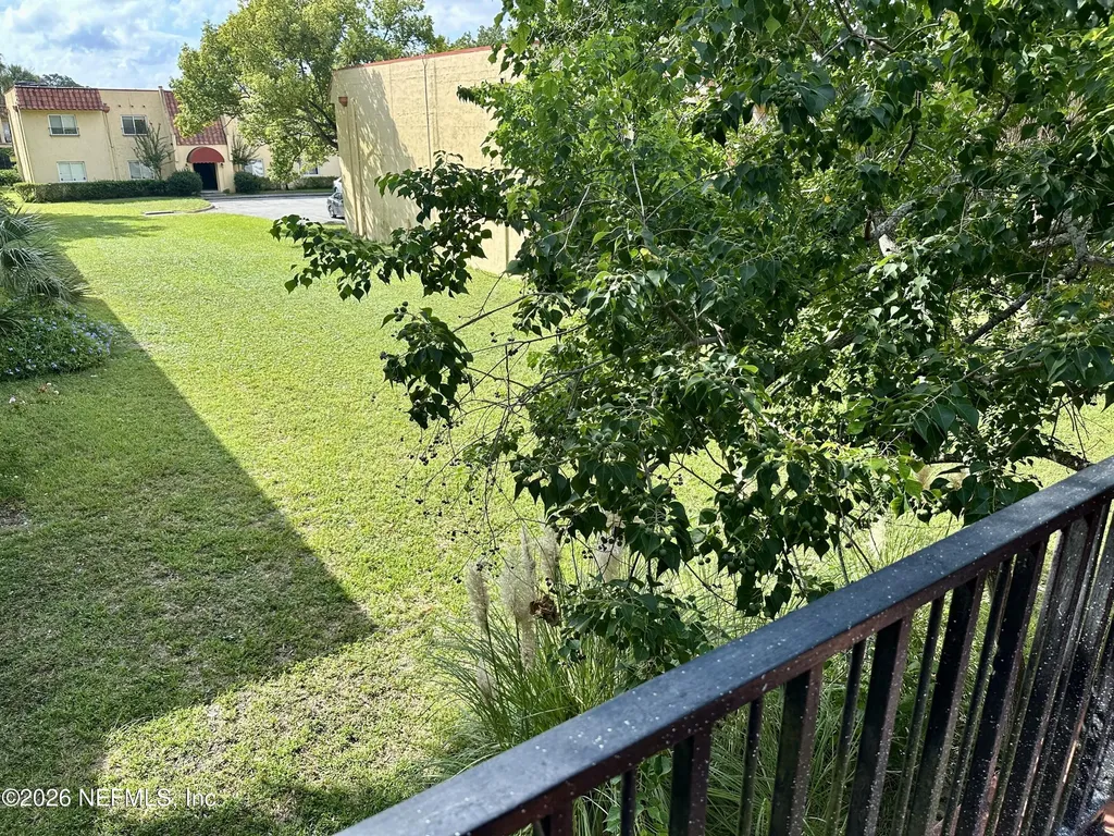 3878 La Mirada Drive N Jacksonville FL 32217