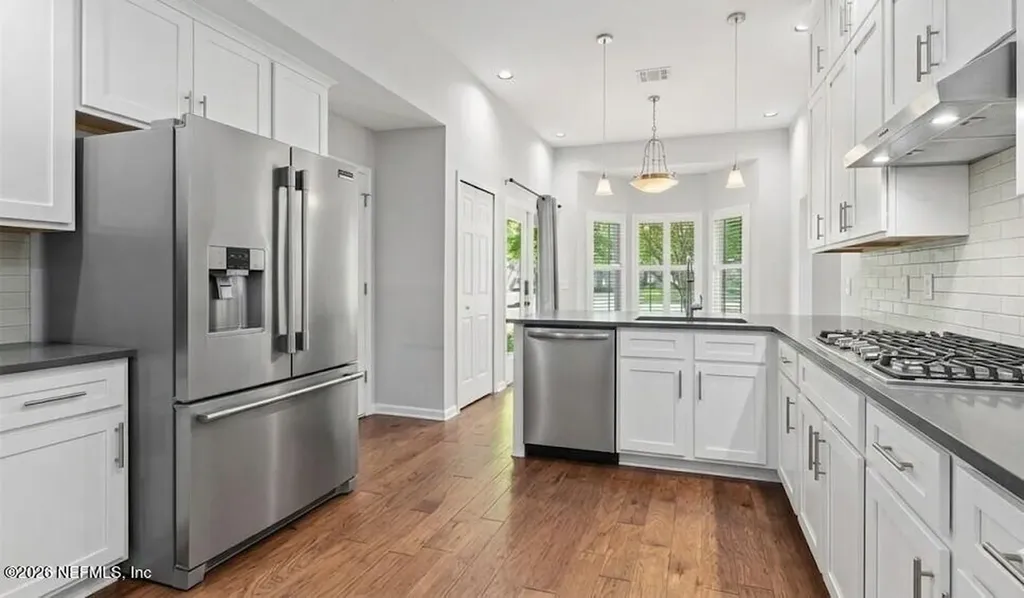 2032 Marye Brant Loop N Neptune Beach FL 32266