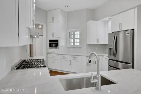 2032 Marye Brant Loop N Neptune Beach FL 32266