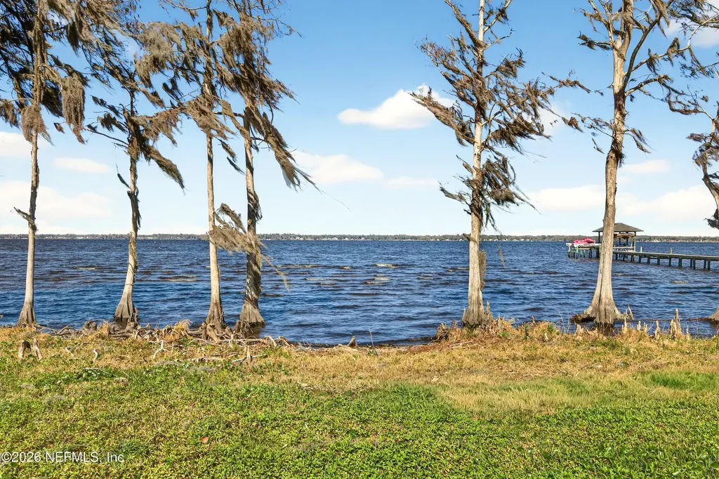 3977 Susan Drive Green Cove Springs FL 32043