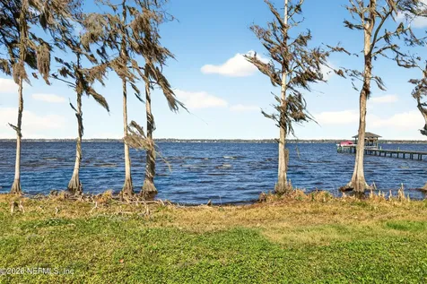 3977 Susan Drive Green Cove Springs FL 32043