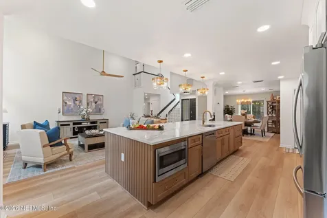 1918 Oak Circle Atlantic Beach FL 32233