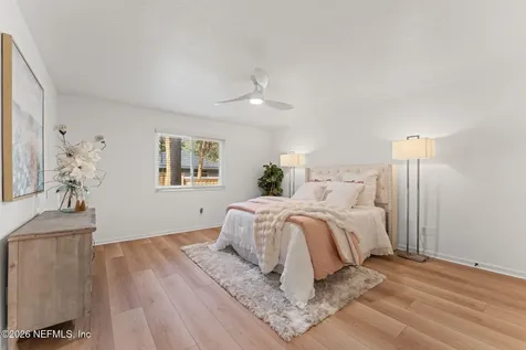 1918 Oak Circle Atlantic Beach FL 32233