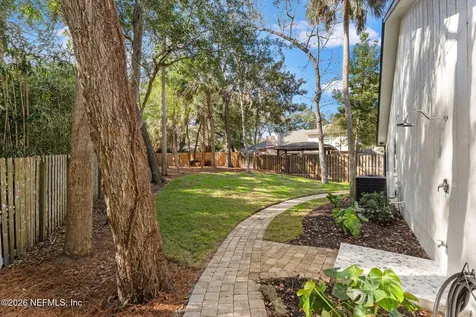 1918 Oak Circle Atlantic Beach FL 32233