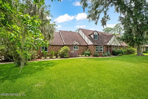 9372 Beauclerc Wood Lane N Jacksonville FL 32257
