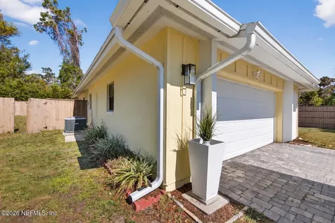 4 Blakeview Court Palm Coast FL 32137