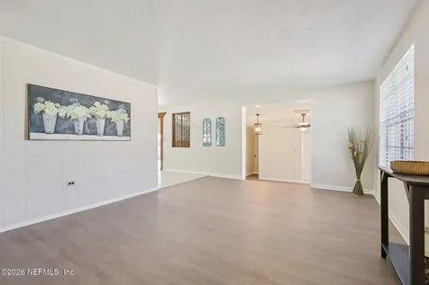 7004 Waikiki Road Jacksonville FL 32216