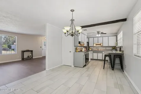 7004 Waikiki Road Jacksonville FL 32216