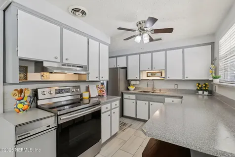 7004 Waikiki Road Jacksonville FL 32216