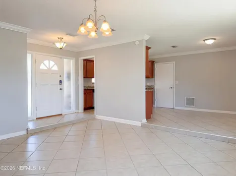 2807 Sack Drive W Jacksonville FL 32216