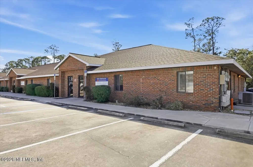 33 Old Kings Road N Palm Coast FL 32137