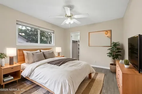 3842 Fernglen Drive Jacksonville FL 32277