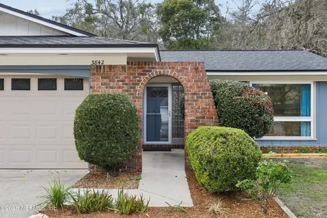 3842 Fernglen Drive Jacksonville FL 32277