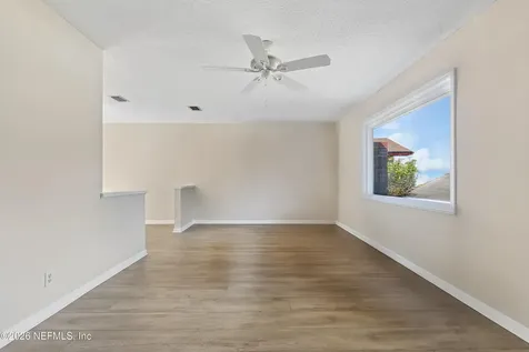 3842 Fernglen Drive Jacksonville FL 32277