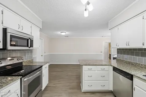 3842 Fernglen Drive Jacksonville FL 32277