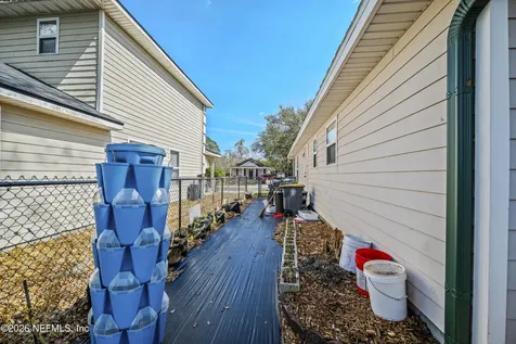 705 Oak Arbor Circle Jacksonville FL 32206