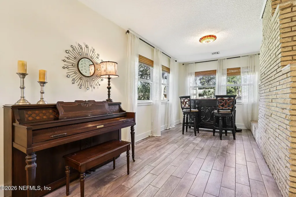 1911 Tanglewood Road Jacksonville Beach FL 32250