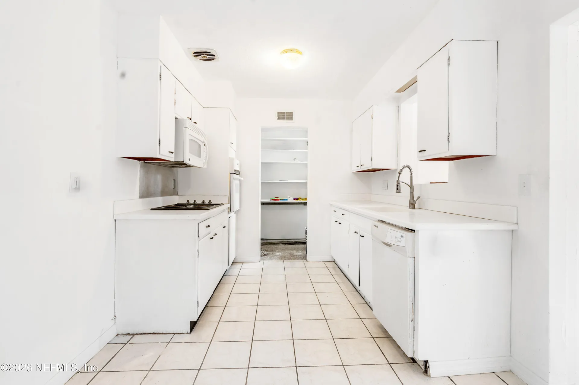 1413 Jackson Avenue Daytona Beach FL 32117