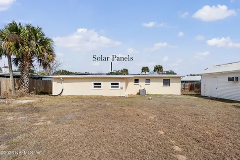 1413 Jackson Avenue Daytona Beach FL 32117