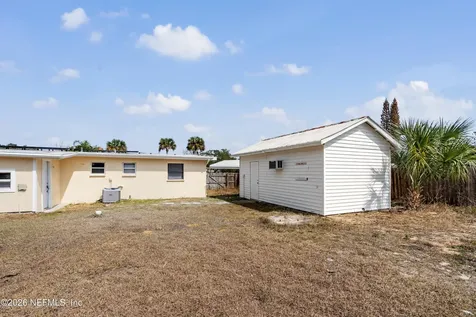 1413 Jackson Avenue Daytona Beach FL 32117