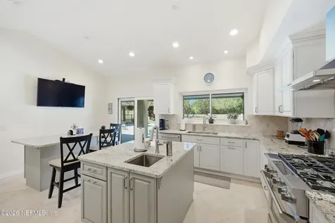 7946 Quailwood Drive Jacksonville FL 32256