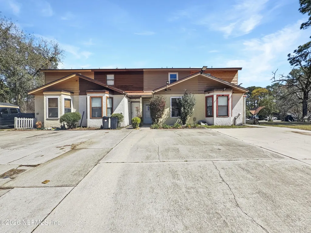 4473 Melissa Court W Jacksonville FL 32210
