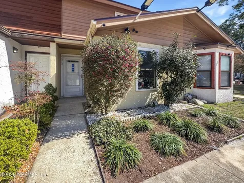 4473 Melissa Court W Jacksonville FL 32210