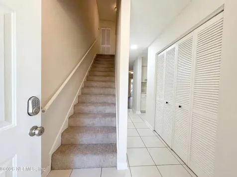4473 Melissa Court W Jacksonville FL 32210