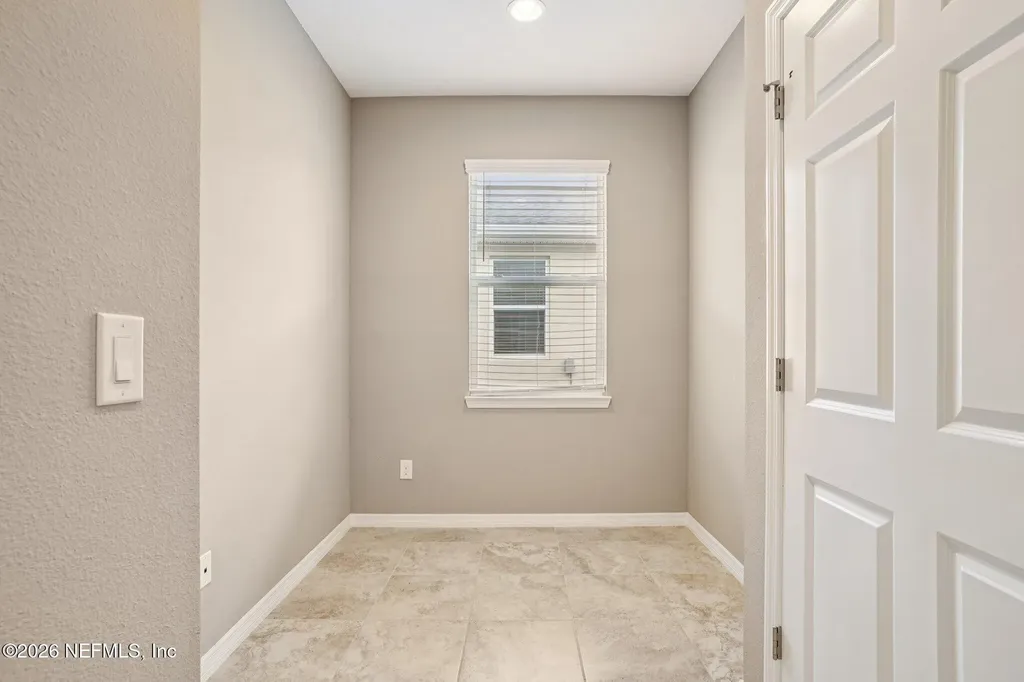 5255 NW 33rd Place Ocala FL 34482