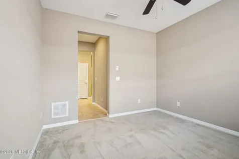 5255 NW 33rd Place Ocala FL 34482