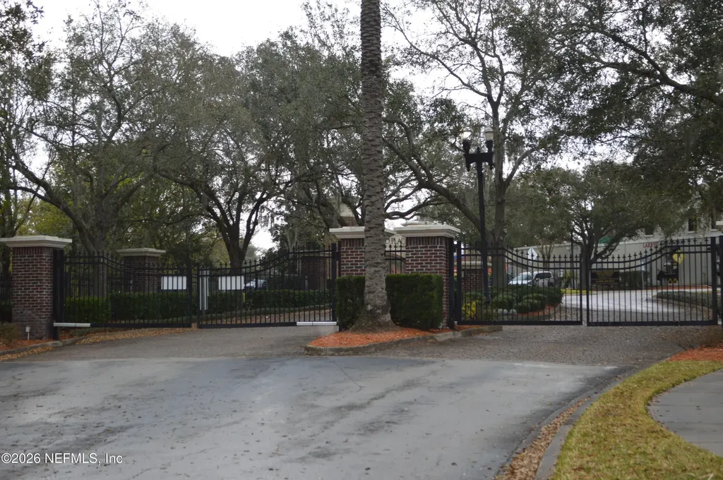 4480 Deerwood Lake Parkway Jacksonville FL 32216