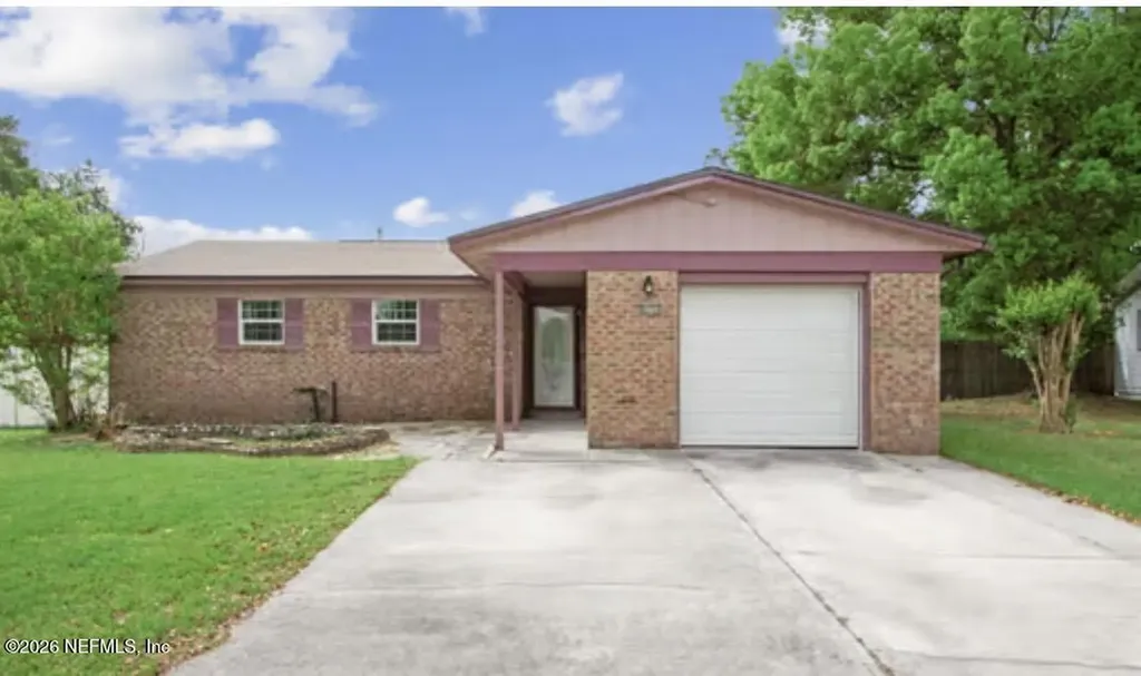 8204 Frost Street S Jacksonville FL 32221