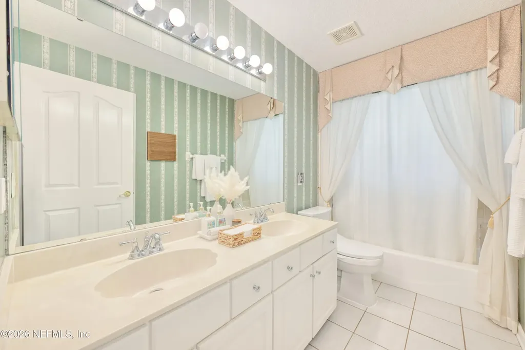 1571 Blue Heron Lane Jacksonville Beach FL 32250