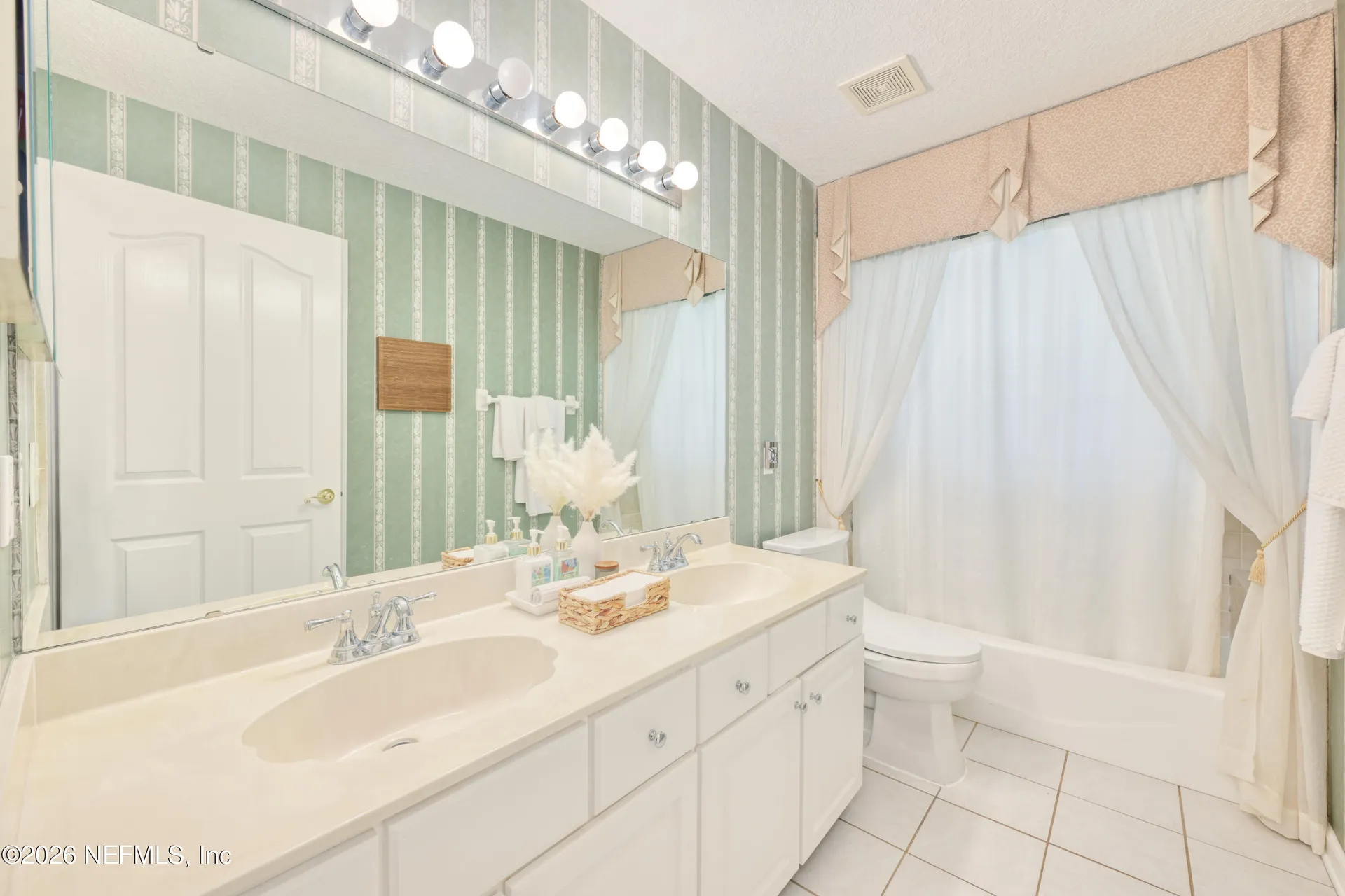 1571 Blue Heron Lane Jacksonville Beach FL 32250