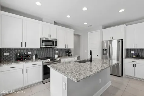 9393 Scaup Way Jacksonville FL 32218