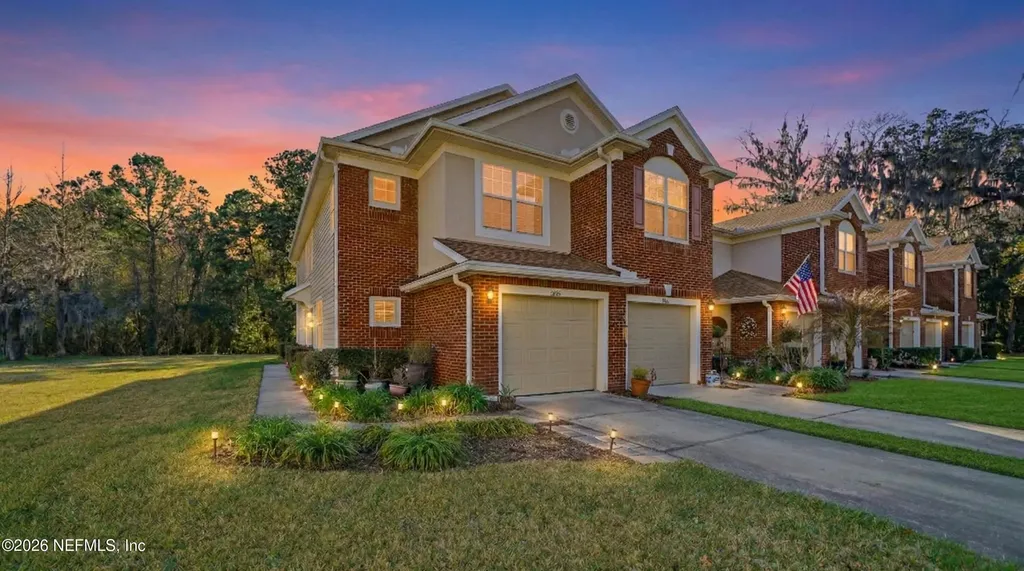 8468 Climbing Ivy Trail S Jacksonville FL 32216
