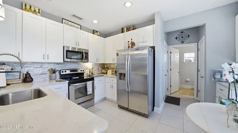 8468 Climbing Ivy Trail S Jacksonville FL 32216