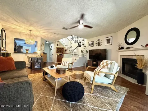 7620 Baymeadows Circle Jacksonville FL 32256