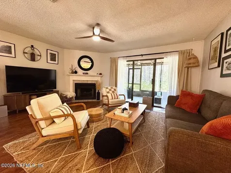 7620 Baymeadows Circle Jacksonville FL 32256