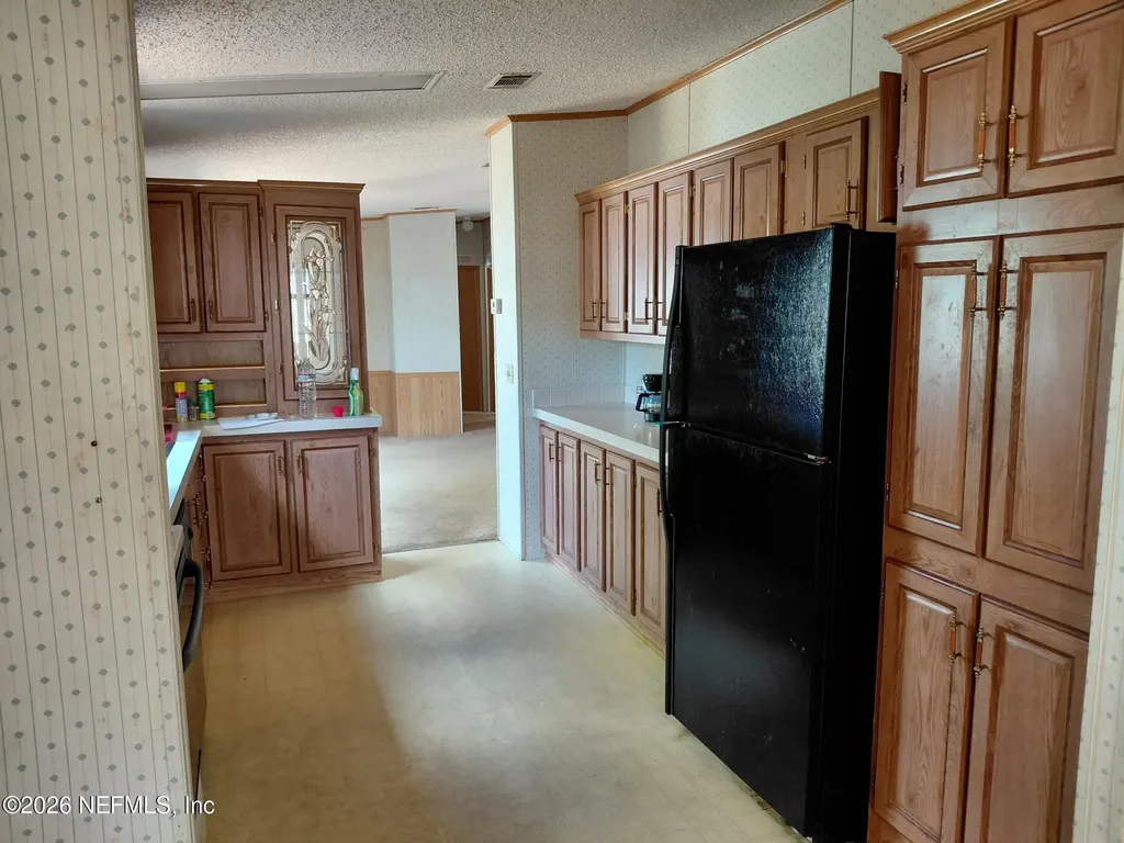 106 Breezewood Circle San Mateo FL 32187