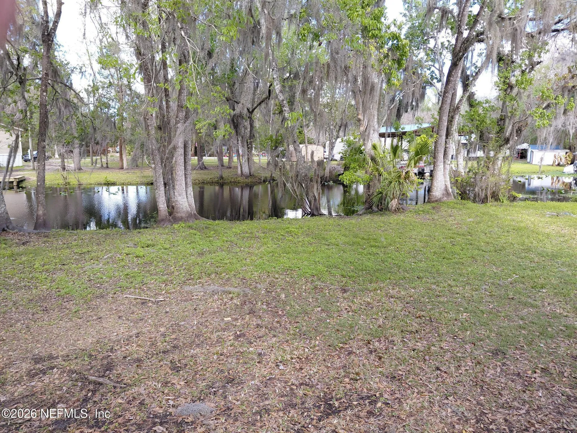 106 Breezewood Circle San Mateo FL 32187