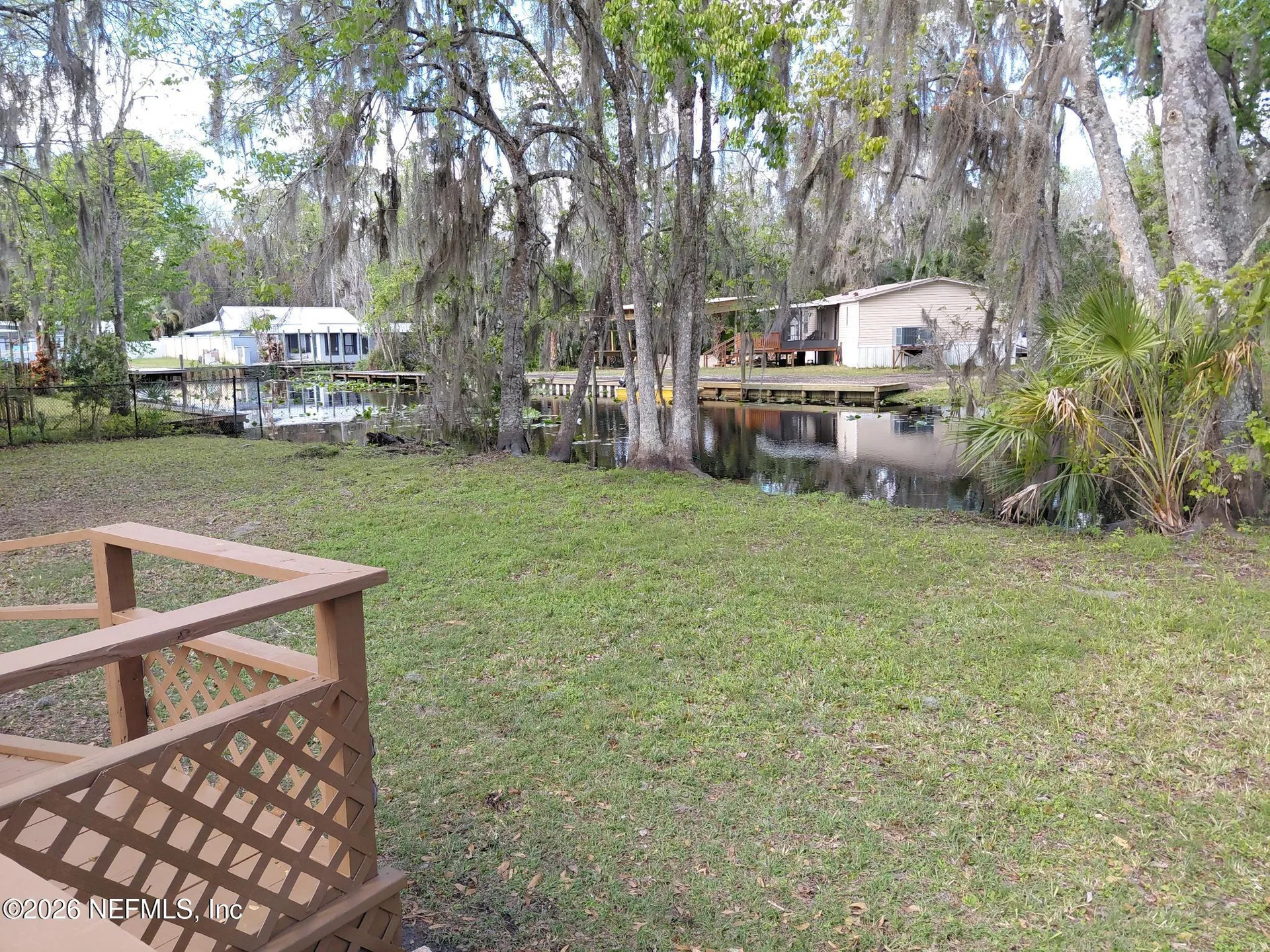 106 Breezewood Circle San Mateo FL 32187