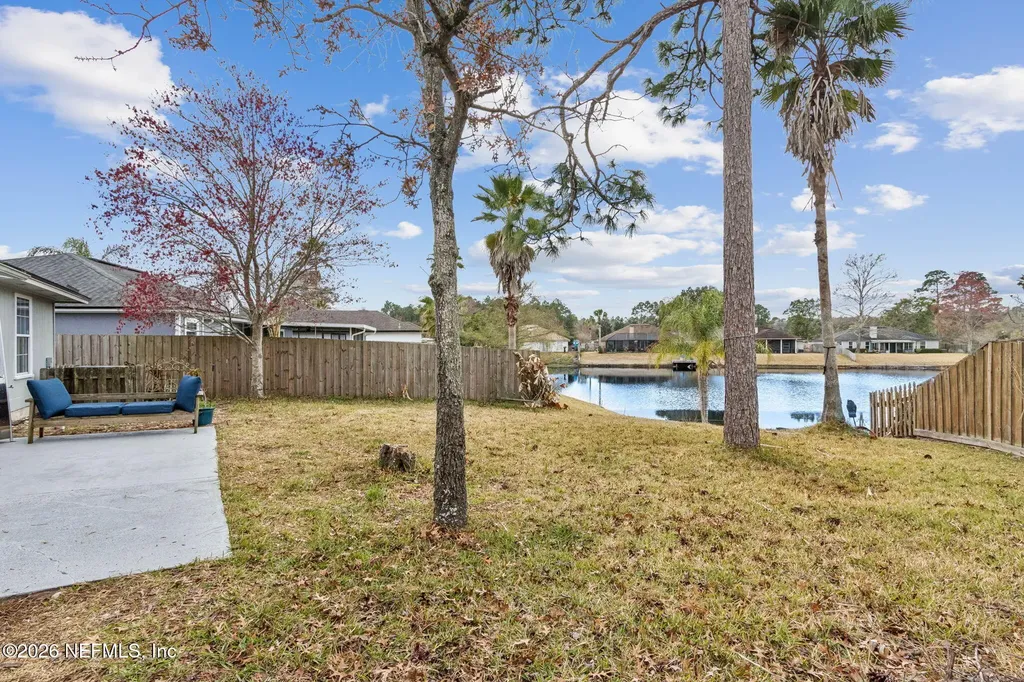 4556 Shaky Leaf Lane N Jacksonville FL 32224