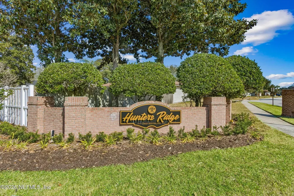 4556 Shaky Leaf Lane N Jacksonville FL 32224