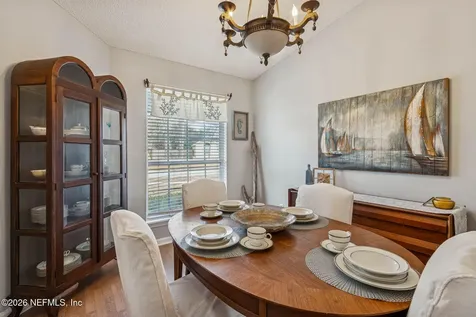 4556 Shaky Leaf Lane N Jacksonville FL 32224
