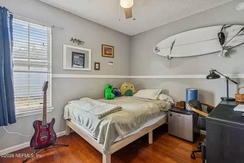 4556 Shaky Leaf Lane N Jacksonville FL 32224