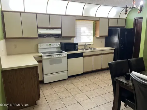 8126 Sable Wood Drive N Jacksonville FL 32244